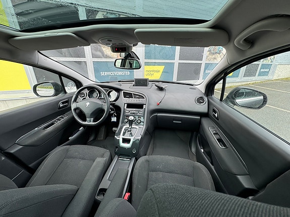 Peugeot 5008 14 of 16