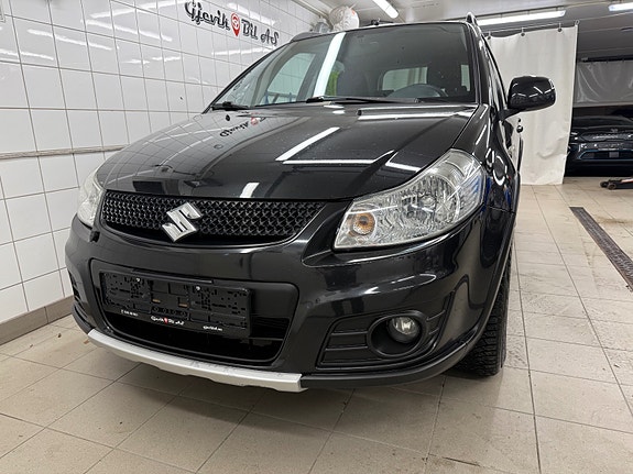Suzuki SX4 3 of 30