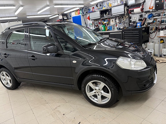 Suzuki SX4 6 of 30