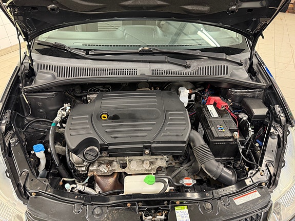 Suzuki SX4 29 of 30