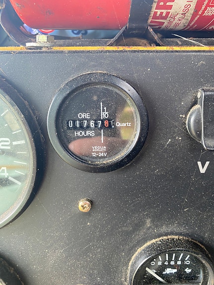 New Holland 8030 4 of 10
