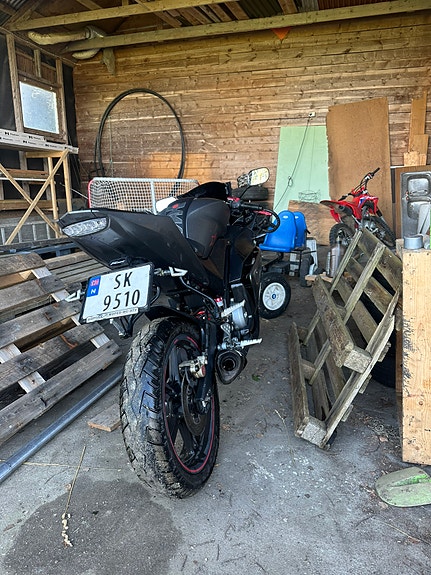 Yamaha YZF-R 125 6 of 10