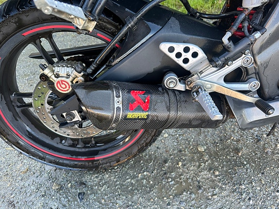 Yamaha YZF-R 125 5 of 10