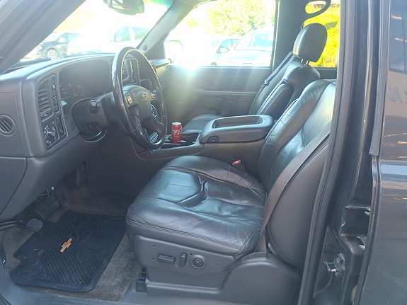 Chevrolet Avalanche 9 of 18