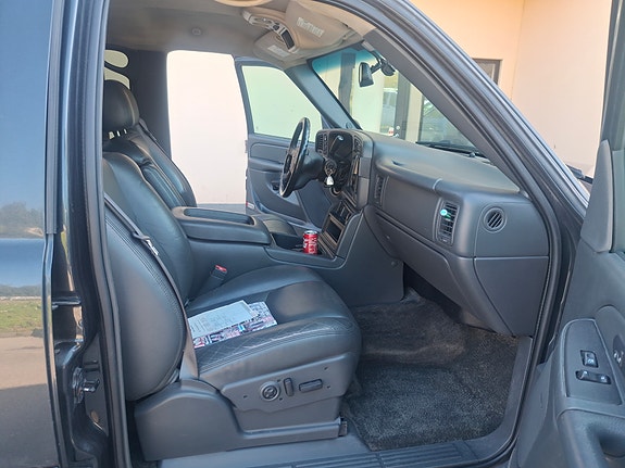 Chevrolet Avalanche 15 of 18