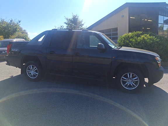 Chevrolet Avalanche 4 of 18