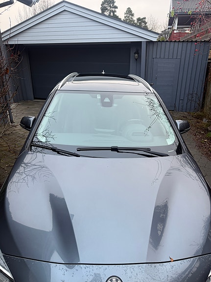 BMW 225xe 9 of 23