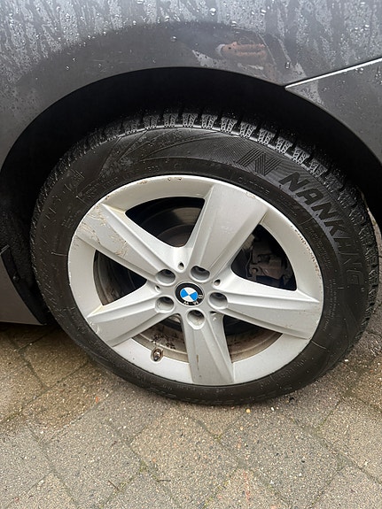 BMW 225xe 13 of 23