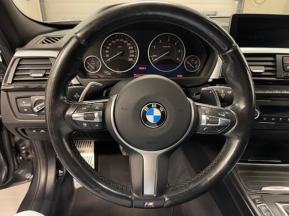 BMW 320d 18 of 30