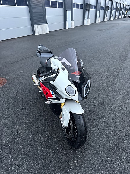 BMW S 1000 RR 15 of 26