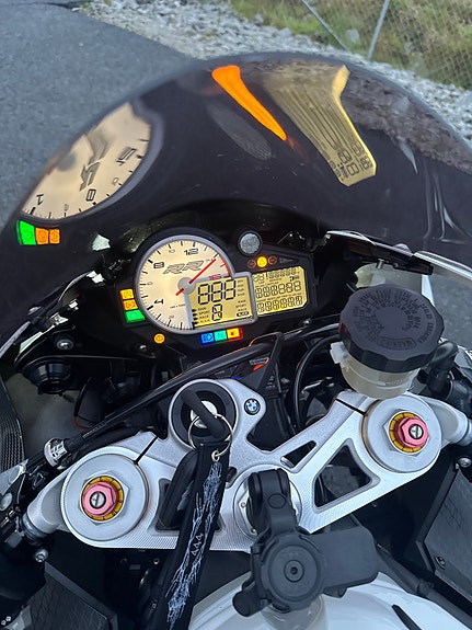 BMW S 1000 RR 24 of 26