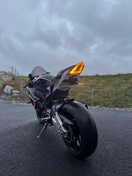 BMW S 1000 RR 22 of 26