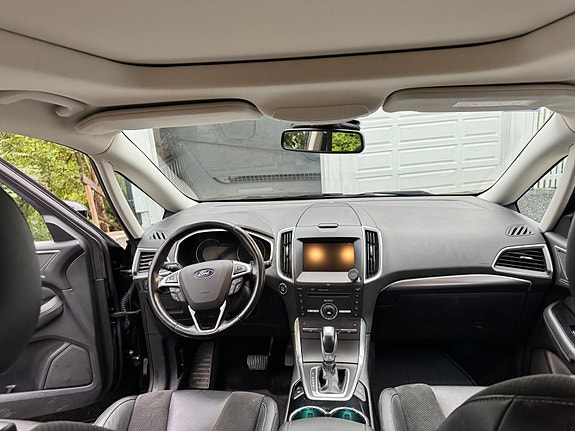 Ford Galaxy 4 of 13