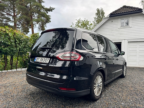 Ford Galaxy 2 of 13