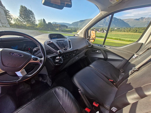 Ford Transit Custom 310L 5 of 12
