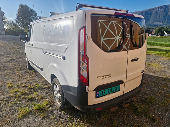 Ford Transit Custom 310L 10 of 12