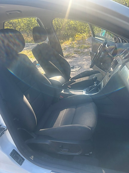 Ford Mondeo 13 of 18