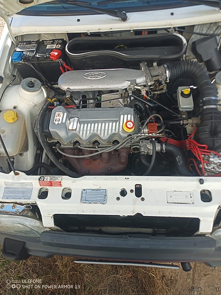 Ford Escort 10 of 13