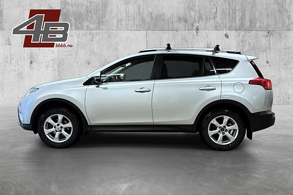Toyota RAV4 7 of 30