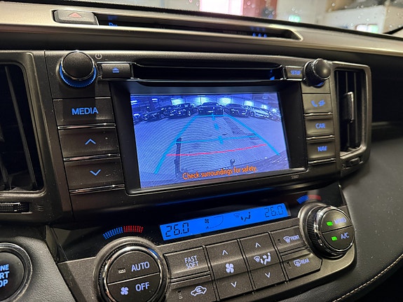 Toyota RAV4 10 of 30