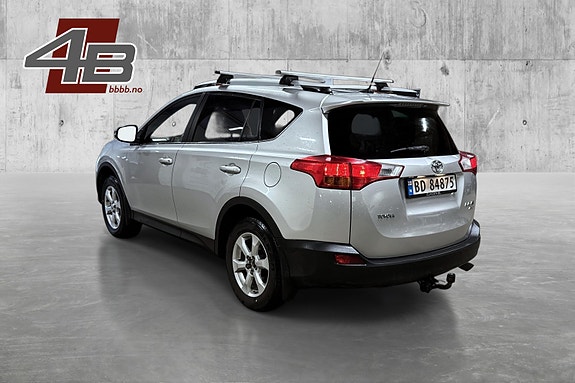 Toyota RAV4 6 of 30