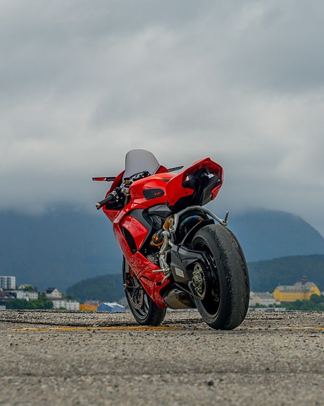 Ducati Panigale V2 2 of 8