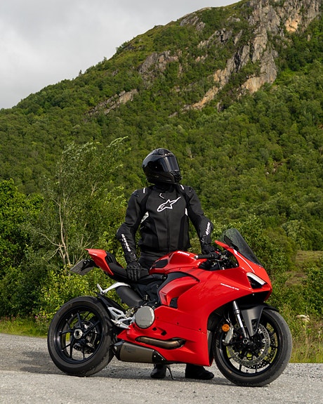 Ducati Panigale V2 3 of 8