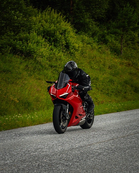 Ducati Panigale V2 5 of 8