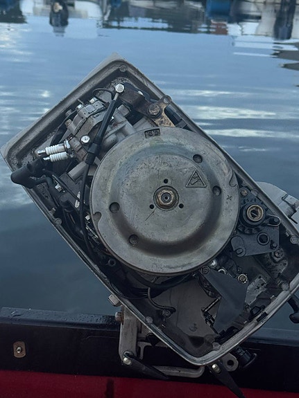 Til salgs: en pålitelig Pioneer 10-båt i plast med Johnson-motor. 8 of 8