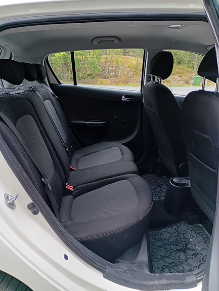 Hyundai i20 27 of 30