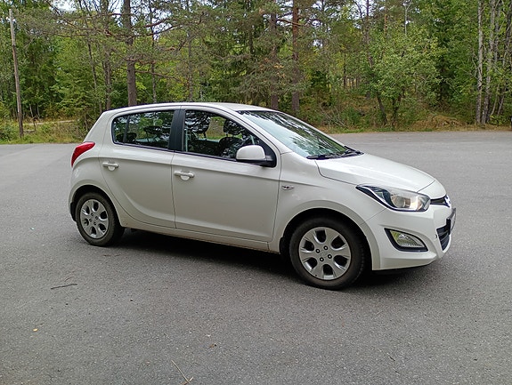 Hyundai i20 6 of 30