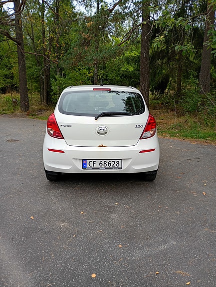 Hyundai i20 10 of 30