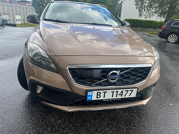 Volvo V40 Cross Country 7 of 30