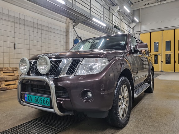 Nissan Pathfinder 2 of 30