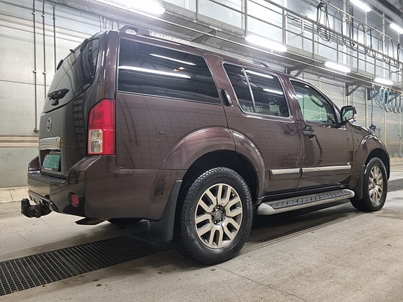 Nissan Pathfinder 5 of 30