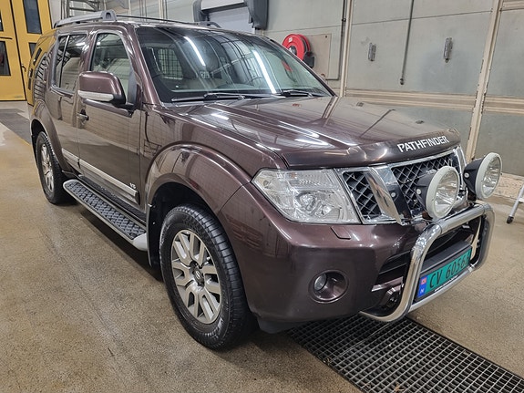Nissan Pathfinder 4 of 30