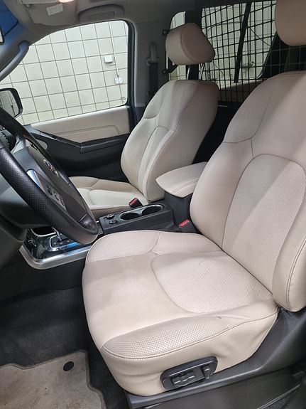 Nissan Pathfinder 24 of 30