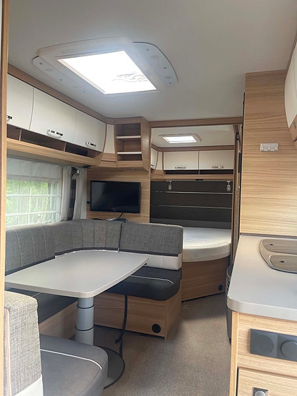 Dethleffs Camper 650 11 of 28