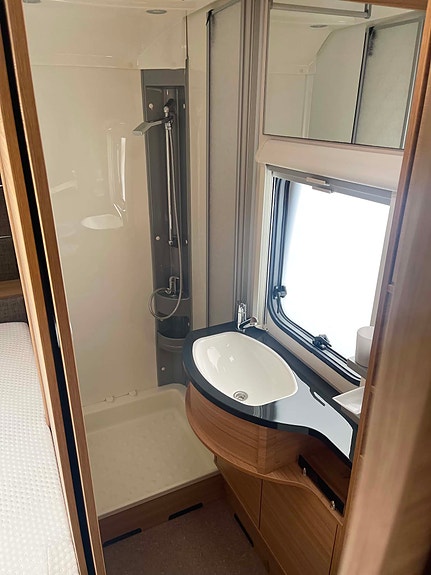 Dethleffs Camper 650 19 of 28