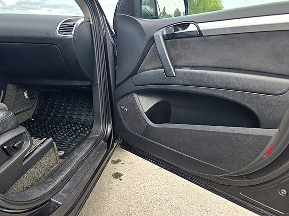 Audi Q7 5 of 9
