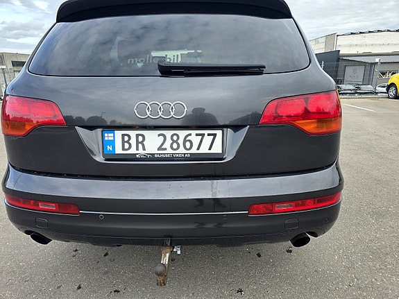 Audi Q7 3 of 9