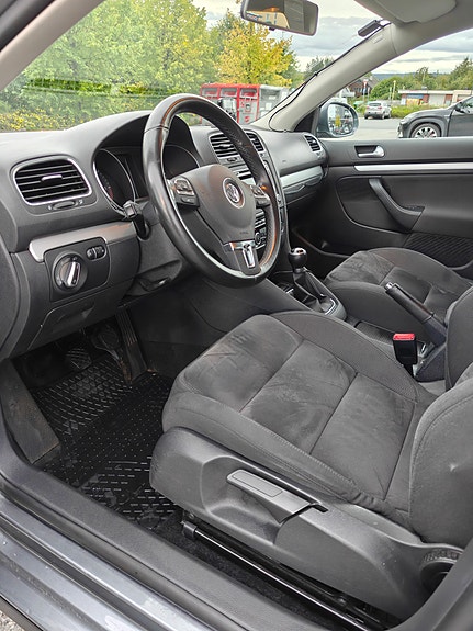 Volkswagen Golf VI 11 of 19