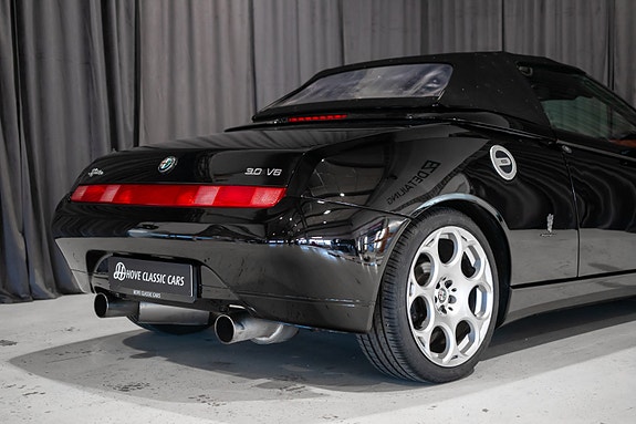 Alfa Romeo Spider 22 of 30