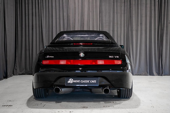 Alfa Romeo Spider 9 of 30