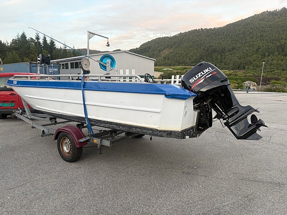 Kaasbøll 606 teinebåt med Suzuki DF90 21 of 30