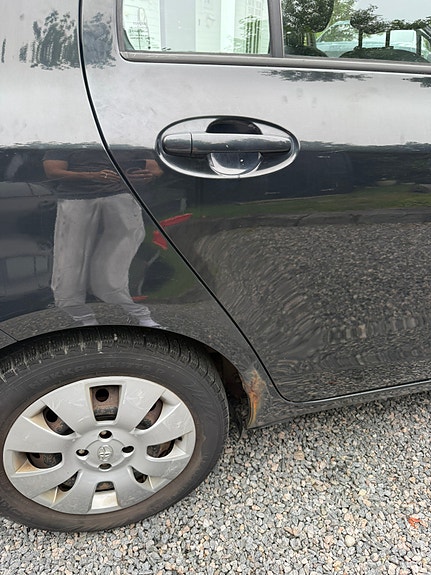 Toyota Yaris 12 of 18