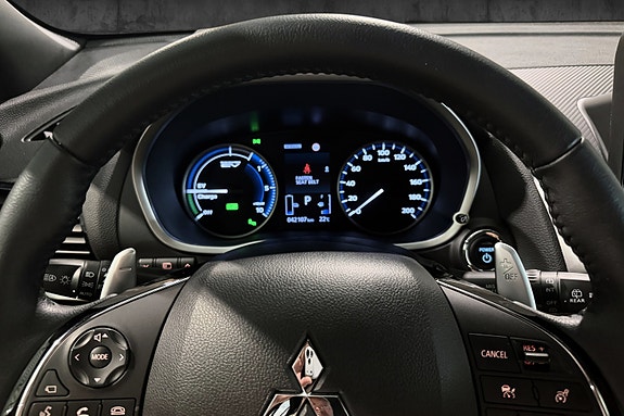 Mitsubishi Eclipse Cross 16 of 21