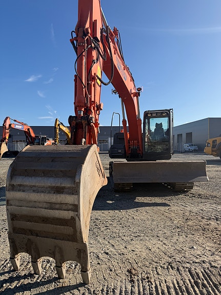 Hitachi 160 lc 4 of 19