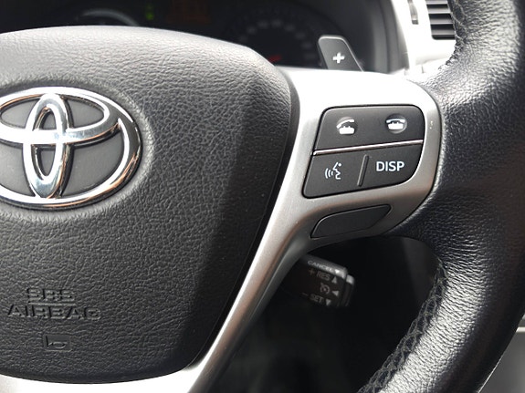 Toyota Avensis 16 of 30