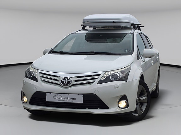 Toyota Avensis 3 of 30